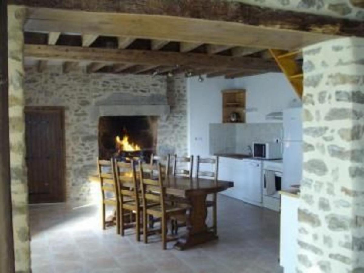 Gite De Charme Renove Avec Cheminee, Terrasse Et Proche Randonnees - Capacite 13 Pers. - Fr-1-410-179 Saint-Léonard-des-Bois Zewnętrze zdjęcie
