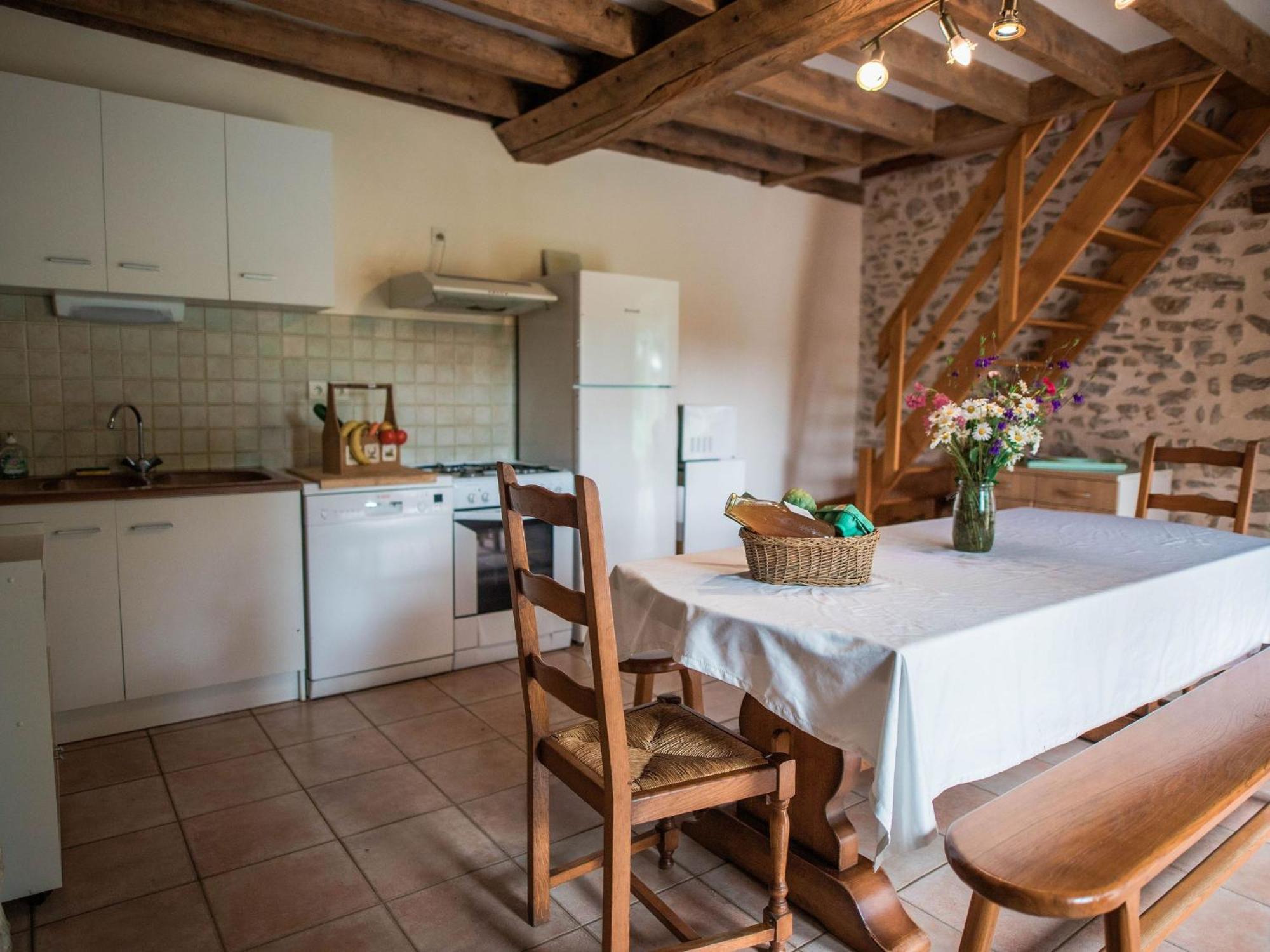 Gite De Charme Renove Avec Cheminee, Terrasse Et Proche Randonnees - Capacite 13 Pers. - Fr-1-410-179 Saint-Léonard-des-Bois Zewnętrze zdjęcie